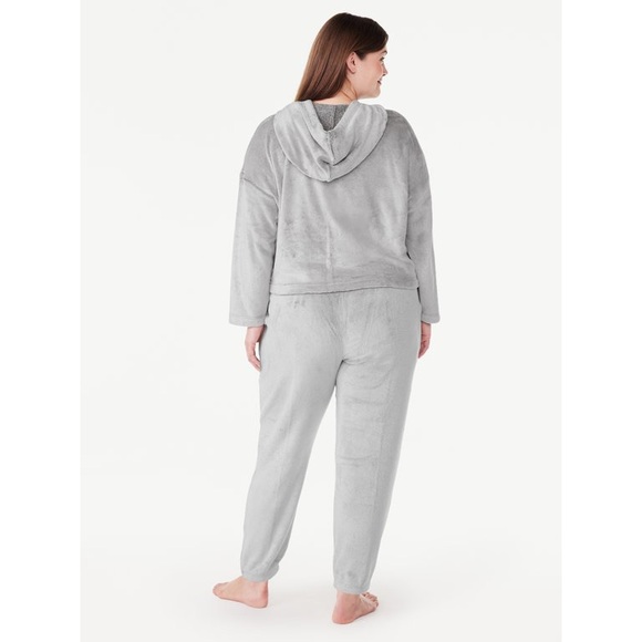 Joyspun Women’s Penguin Plush Hooded Top and Pants 2 Piece Pajama Set Medium - Picture 4 of 14